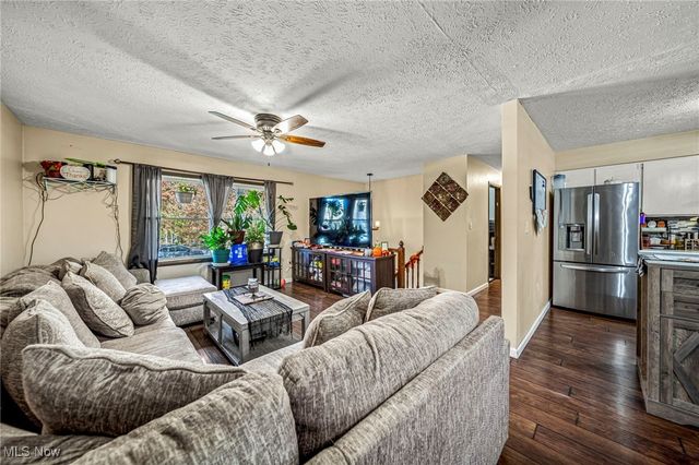 7435 Glenwood Road, Conneaut, OH 44030