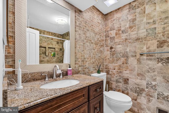 166 NEIL CT, Princeton, NJ 08540