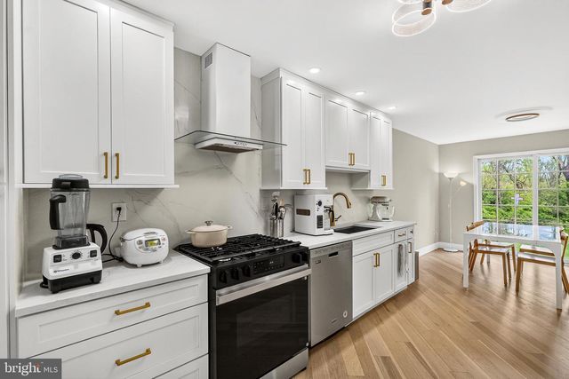 166 NEIL CT, Princeton, NJ 08540