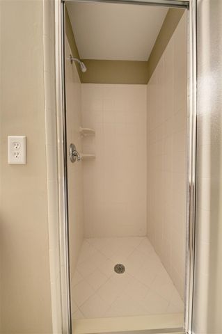 5788 Hampshire Lane, Ypsilanti, MI 48197