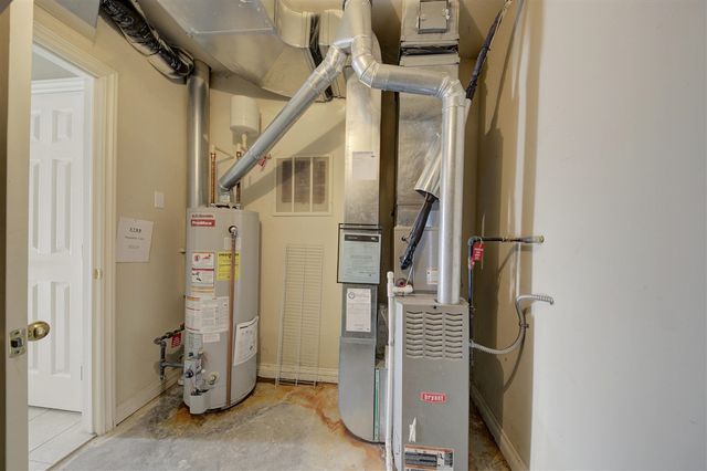 5788 Hampshire Lane, Ypsilanti, MI 48197