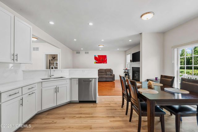 18 Mccormick Avenue N, Old Bridge, NJ 08857