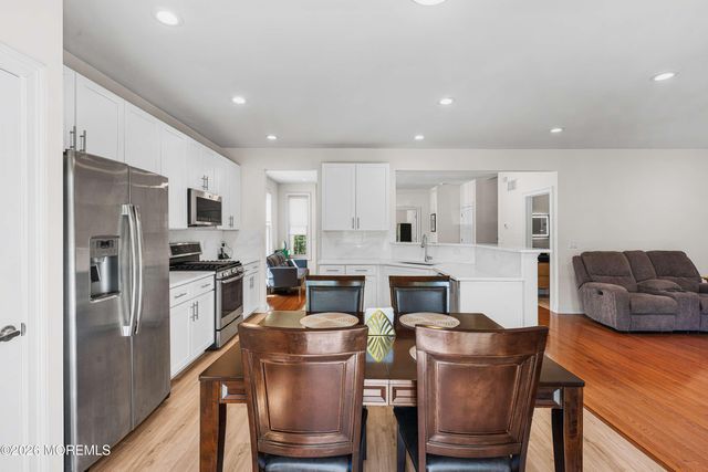 18 Mccormick Avenue N, Old Bridge, NJ 08857