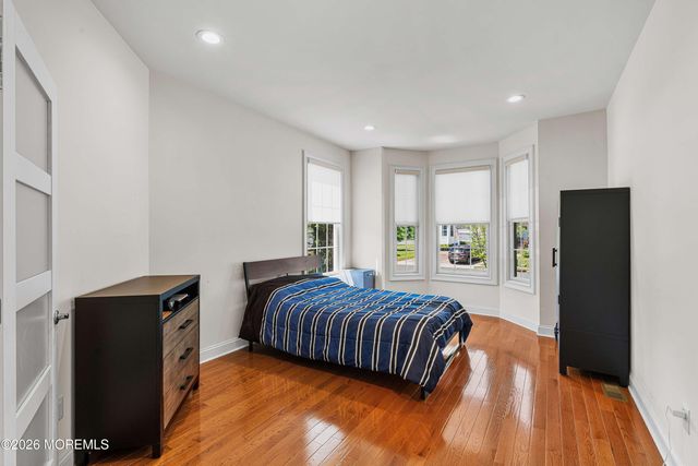 18 Mccormick Avenue N, Old Bridge, NJ 08857