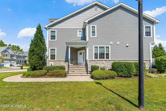 18 Mccormick Avenue N, Old Bridge, NJ 08857