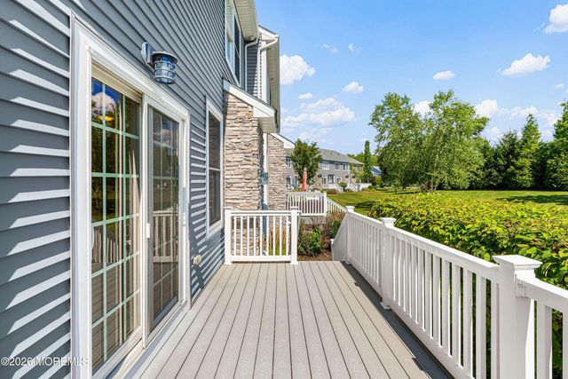 18 Mccormick Avenue N, Old Bridge, NJ 08857