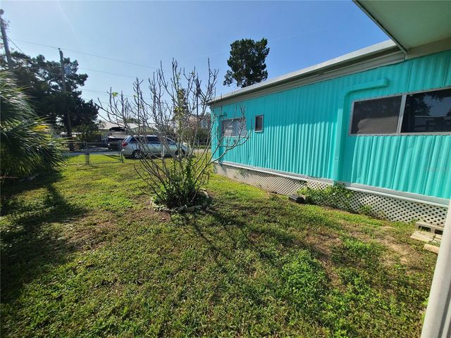 5418 CIRCLE DRIVE, Weeki Wachee, FL 34607