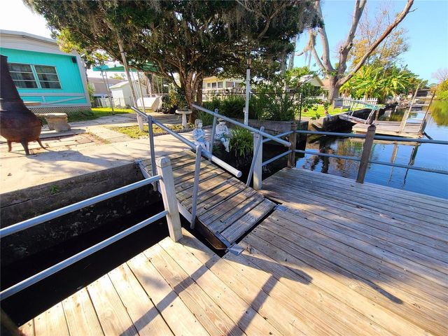 5418 CIRCLE DRIVE, Weeki Wachee, FL 34607