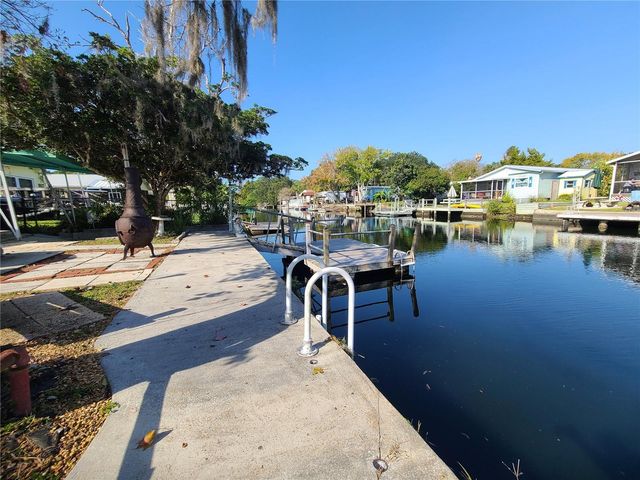 5418 CIRCLE DRIVE, Weeki Wachee, FL 34607