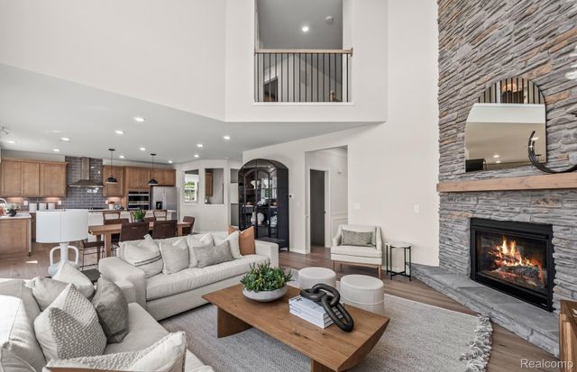 30113 Norway Drive, South Lyon, MI 48165