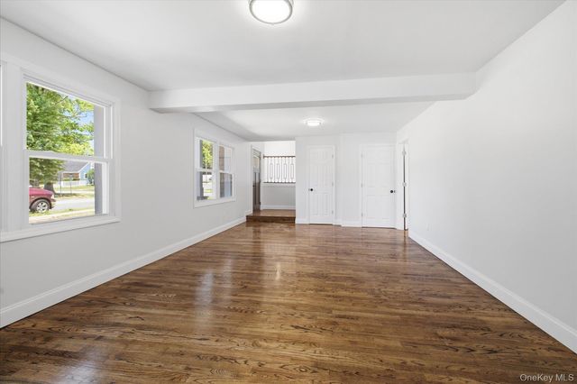 62 Alhambra Road, Baldwin, NY 11510