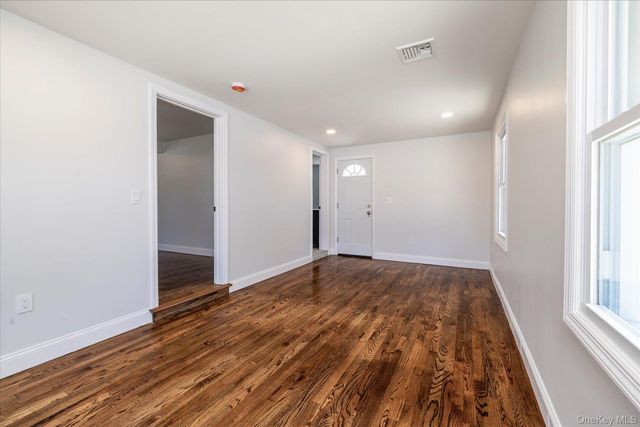 62 Alhambra Road, Baldwin, NY 11510