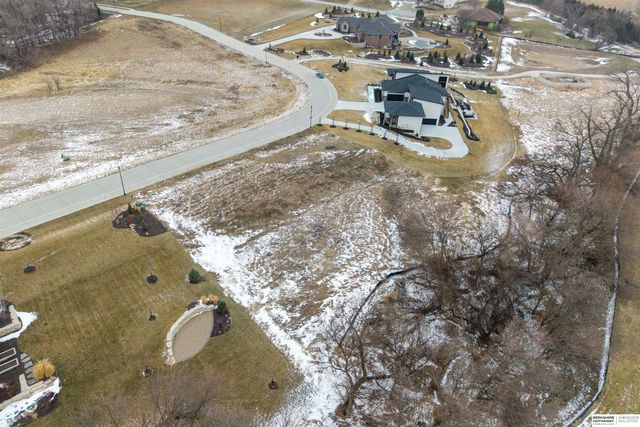 10340 S 164th Street, Omaha, NE 68136