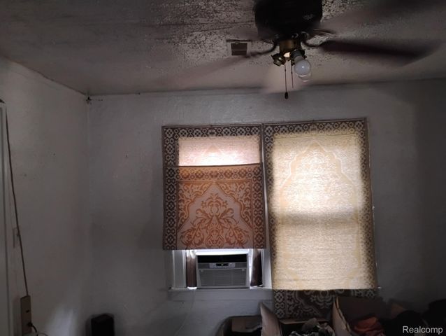 15338 Baylis Street, Detroit, MI 48238