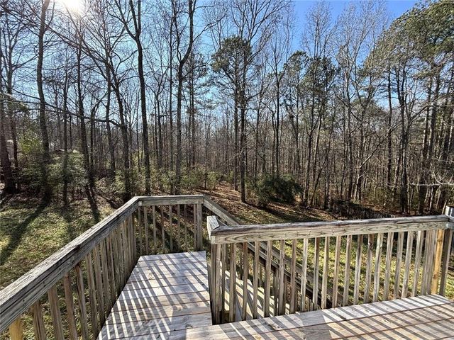 4735 Hidden Creek Court, Loganville, GA 30052