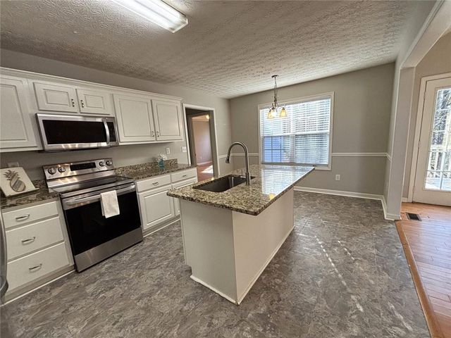 4735 Hidden Creek Court, Loganville, GA 30052