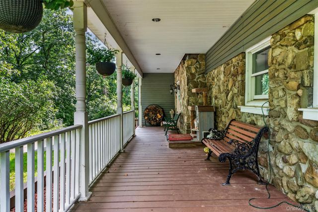 65 Oxford Springs Road, Chester, NY 10918