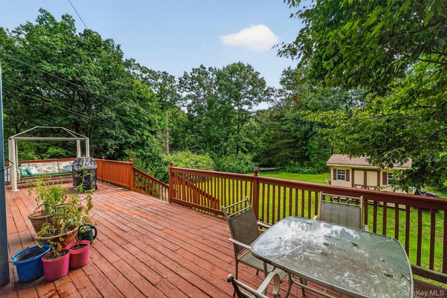 65 Oxford Springs Road, Chester, NY 10918
