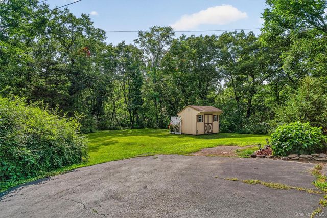 65 Oxford Springs Road, Chester, NY 10918
