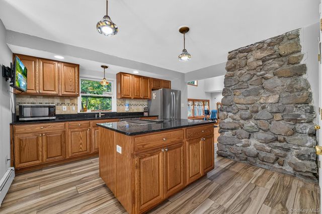 65 Oxford Springs Road, Chester, NY 10918