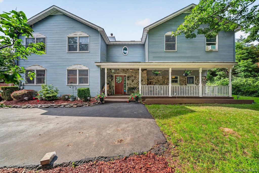 65 Oxford Springs Road, Chester, NY 10918 — exterior
