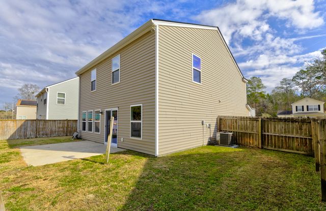 113 Farm Quarters Drive, Goose Creek, SC 29445