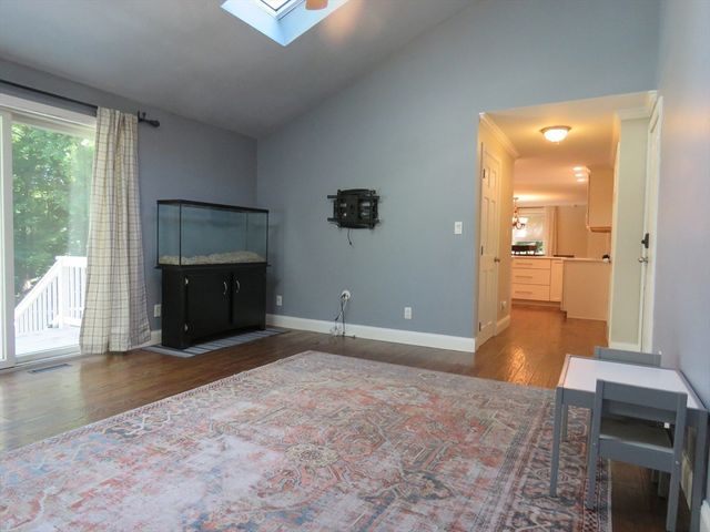 14 Willow St, Stoughton, MA 02072