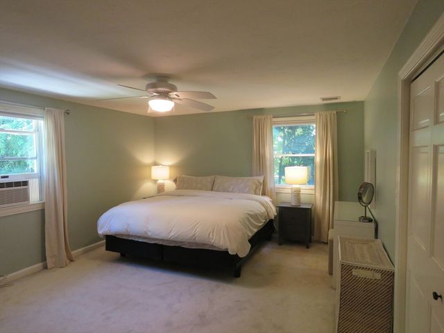 14 Willow St, Stoughton, MA 02072