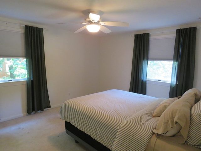 14 Willow St, Stoughton, MA 02072