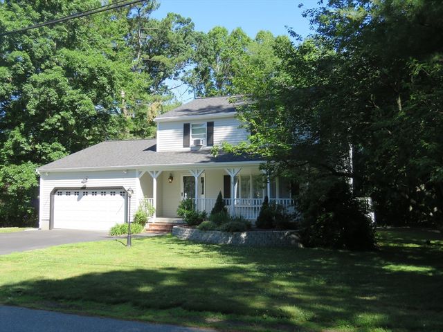 14 Willow St, Stoughton, MA 02072