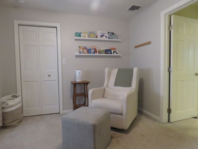 14 Willow St, Stoughton, MA 02072