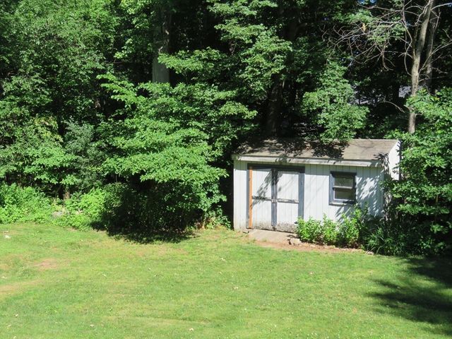 14 Willow St, Stoughton, MA 02072