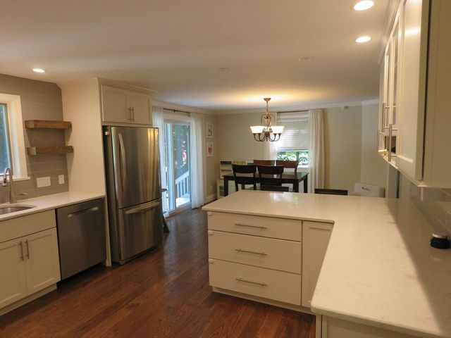 14 Willow St, Stoughton, MA 02072