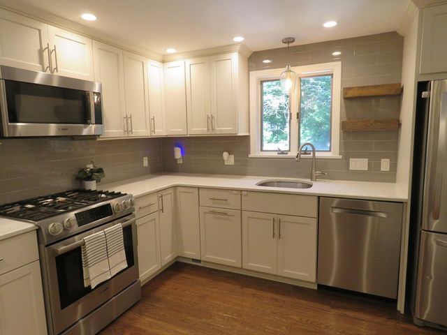14 Willow St, Stoughton, MA 02072
