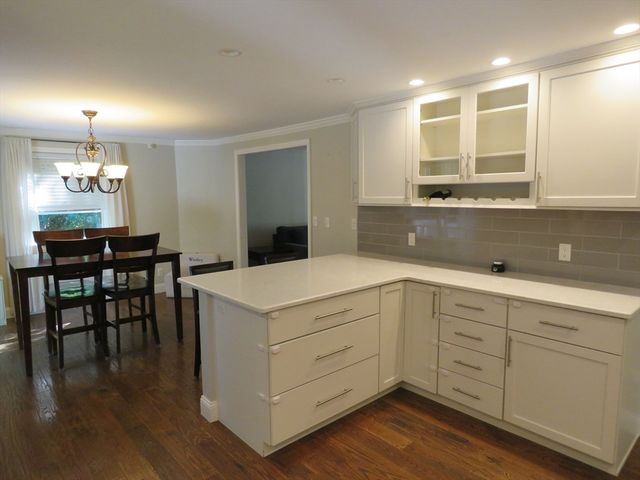 14 Willow St, Stoughton, MA 02072