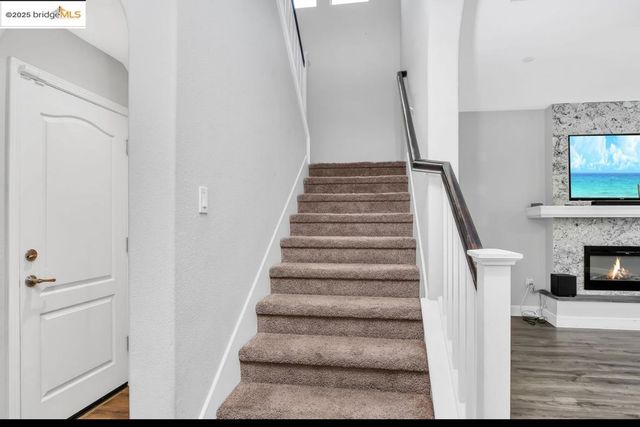 8461 Pinehollow Cir, Discovery Bay, CA 94505