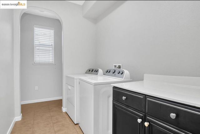 8461 Pinehollow Cir, Discovery Bay, CA 94505