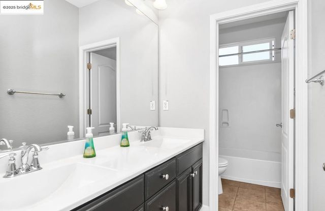 8461 Pinehollow Cir, Discovery Bay, CA 94505