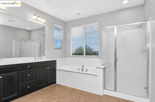 8461 Pinehollow Cir, Discovery Bay, CA 94505