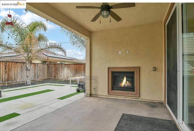 8461 Pinehollow Cir, Discovery Bay, CA 94505