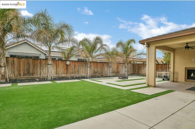 8461 Pinehollow Cir, Discovery Bay, CA 94505