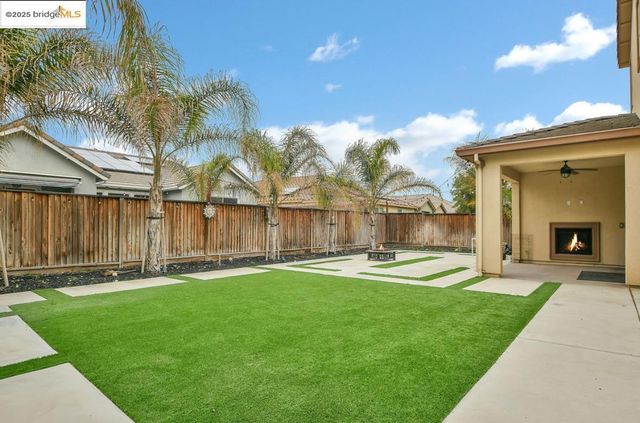 8461 Pinehollow Cir, Discovery Bay, CA 94505