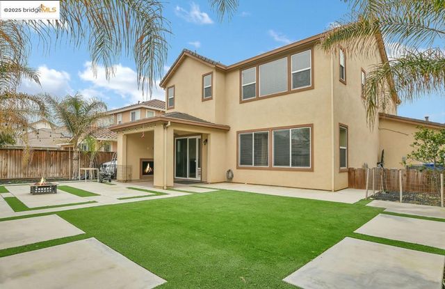 8461 Pinehollow Cir, Discovery Bay, CA 94505