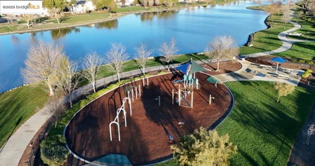 8461 Pinehollow Cir, Discovery Bay, CA 94505