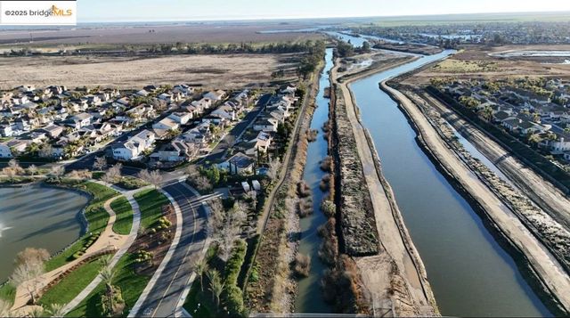 8461 Pinehollow Cir, Discovery Bay, CA 94505