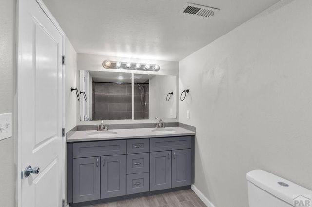 7 Kingsbridge Place, Pueblo, CO 81001