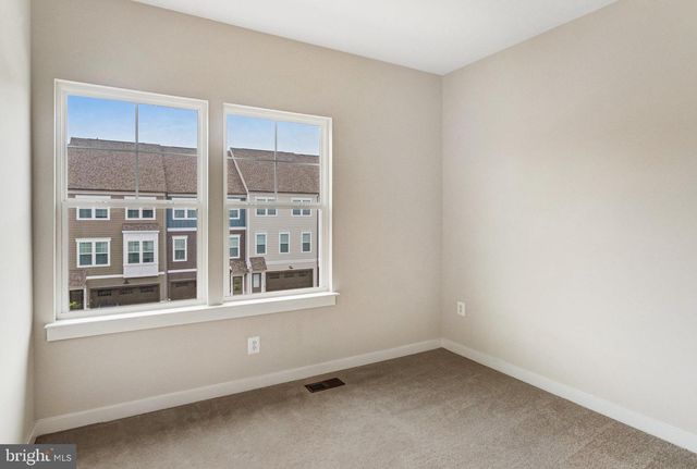 1746 BLUE SPRUCE ST, Dumfries, VA 22026