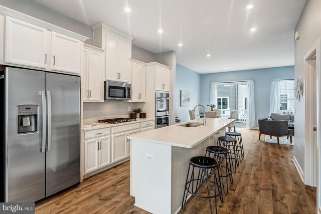 1746 BLUE SPRUCE ST, Dumfries, VA 22026