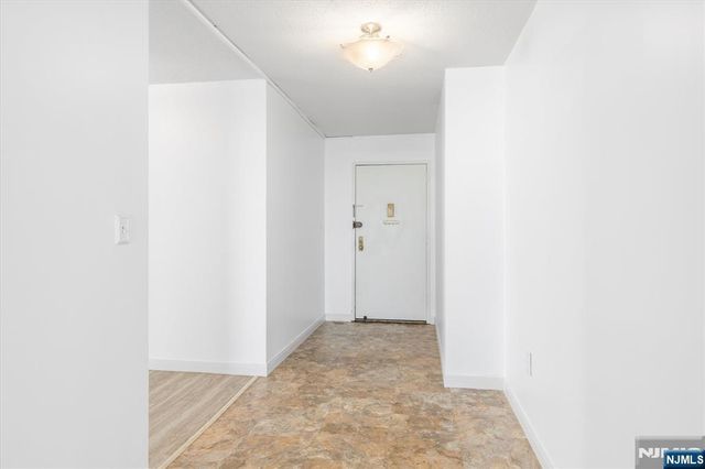 1705 Harmon Cove Tower, Secaucus, NJ 07094