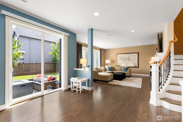 21435 SE 2nd Street, Sammamish, WA 98074